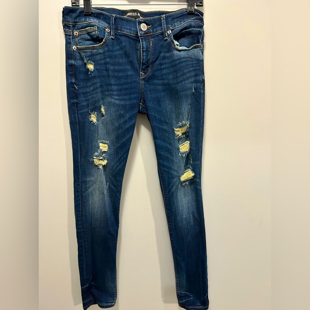 NWOT-Express dark distressed skinny jeans